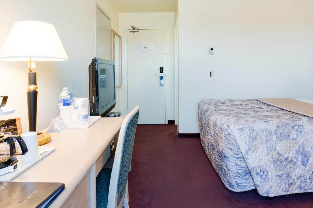 Hotel Travelodge Macleod Trail *