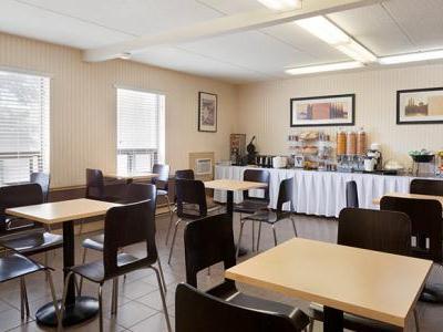 Travelodge Macleod Trail
