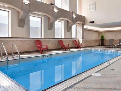 Travelodge Macleod Trail Hotel Calgary