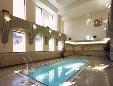 Travelodge Macleod Trail * Calgary