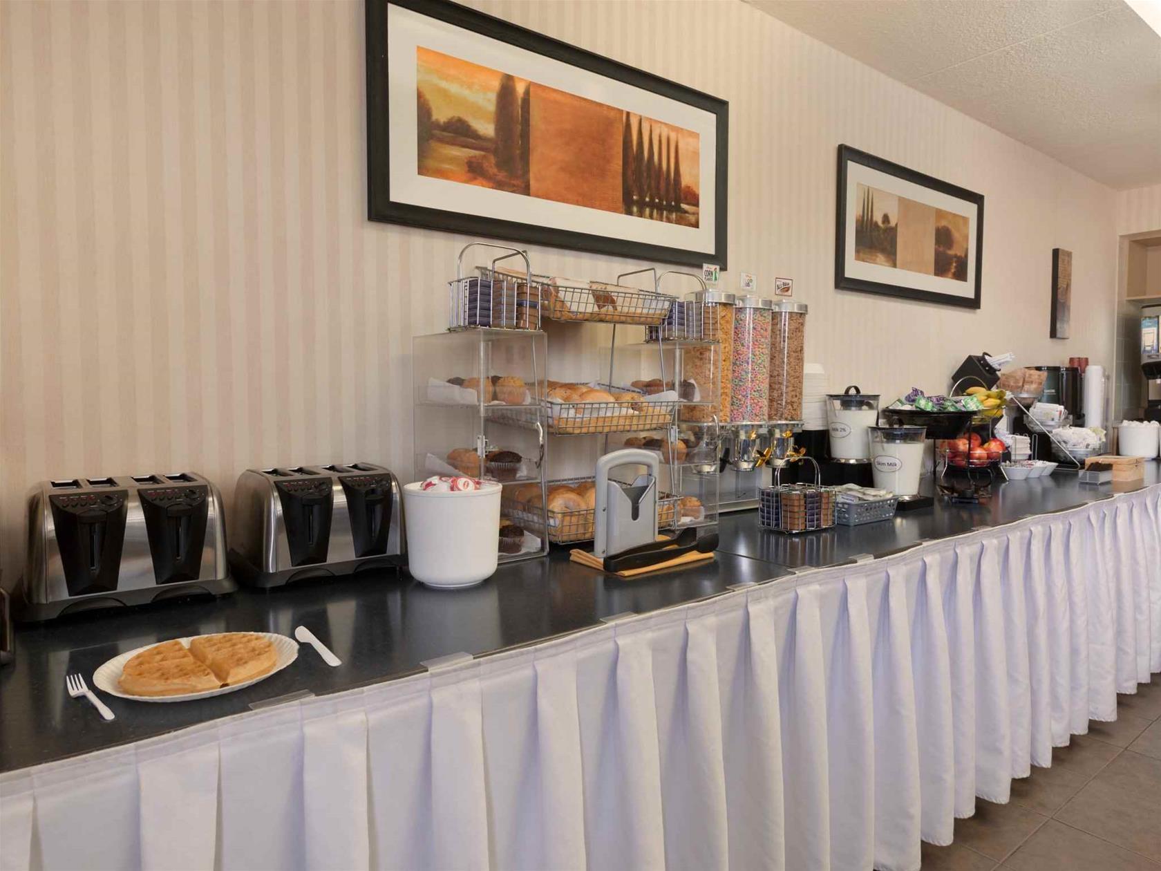 Travelodge Macleod Trail Hotel